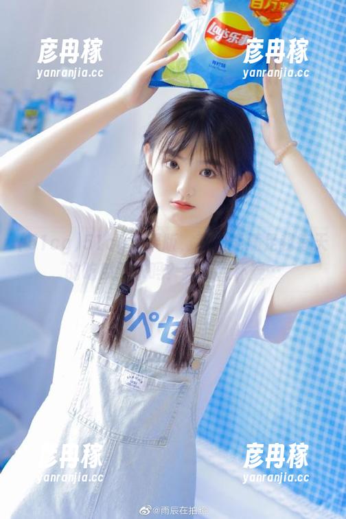51cg 51cg苹果版,真的能满足我每天的吃瓜需求吗?我有点怀疑…