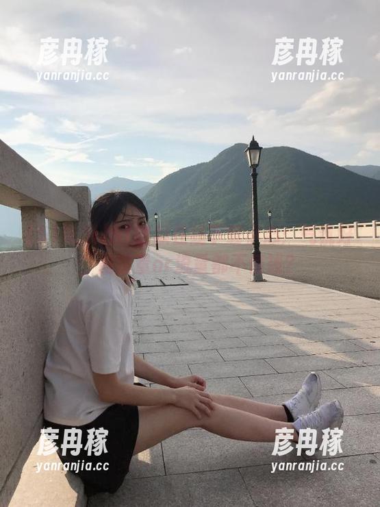 51吃瓜在线下载小心：气氛好，脑容量or流量都不值钱？