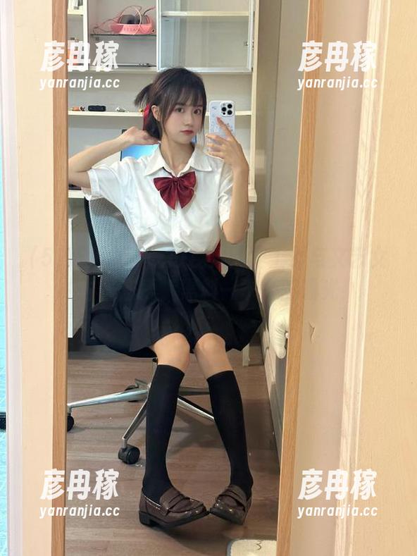 51吃瓜 51吃瓜视频:理工男与文艺女的古怪恋爱,黑料一次全部曝光!