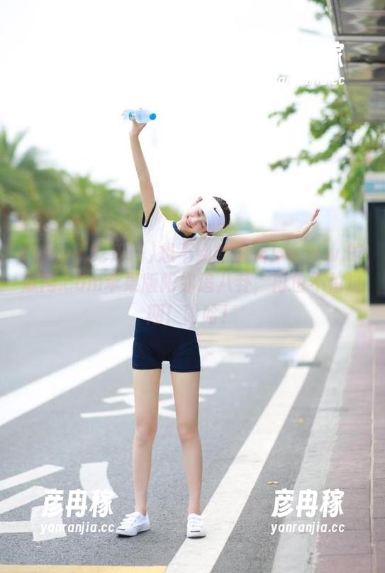 www.吃瓜网 想不到的爆料!www.吃瓜网.com苹果版陪你追八卦,再也不怕过期!哈哈!