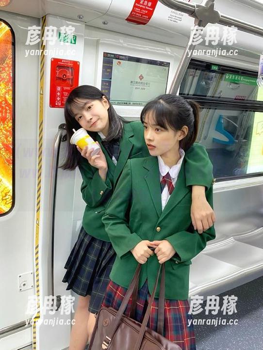 www.吃瓜网 谁说你永不迷路?在“www.吃瓜网.com”,这里的瓜果真是让人迷失得愉快!