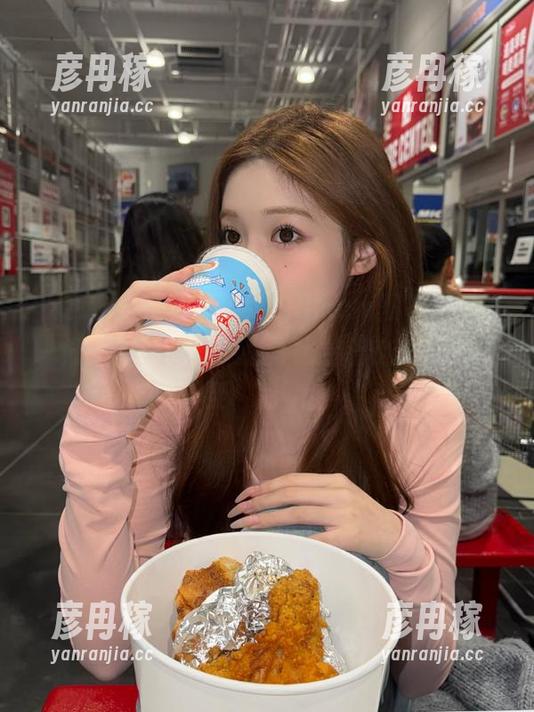 小心点，zztt88.ccm黑料传送门一开，错误的信息也许比星巴克的奶泡还要‘黑’！