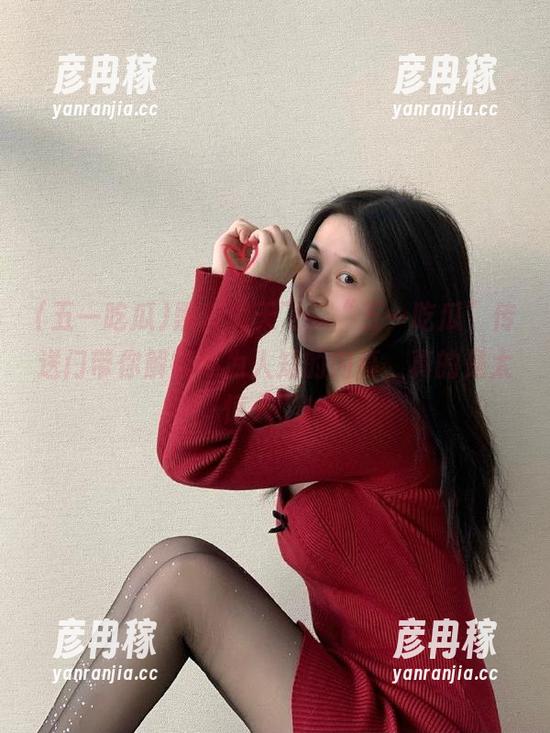 黑料满天飞，“五一吃瓜”传送门带你解锁不为人知的内幕，真的是太惊人了！