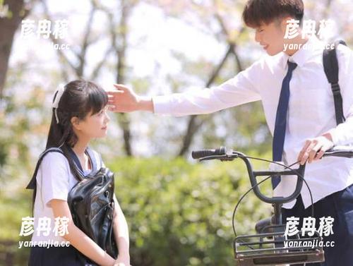 今日吃瓜51 今日吃瓜51:在网页上偷看别人的八卦,别问我为什么网络这么有趣!