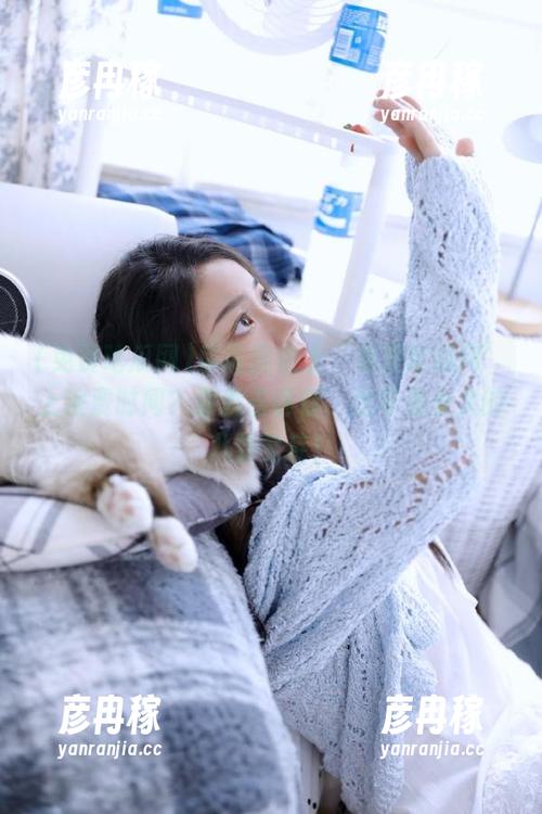 你说我在上‘免费吃瓜网’上浪费时间？那我告诉你，这可是永久的八卦宝库！