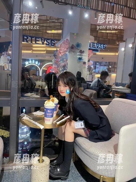 吃瓜网 直达内娱!吃瓜网app带你飞跃无数眼球!