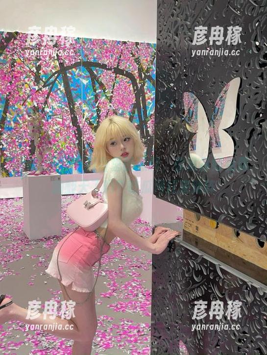 吃瓜网红 抖音里的黑料,你准备好免费嗨翻天了吗?吃瓜网红来助阵