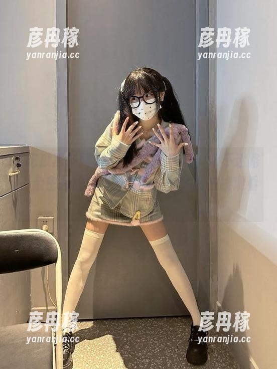 点开吃瓜黑料网，永不迷路，亲密接触那些真实的后宫秘闻在线观看！