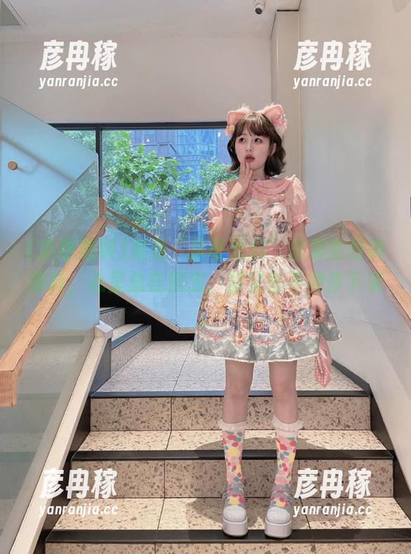 观看“扒哥黑料”里那些经典黑料，心里总在默念，却又舍不得停下来。
