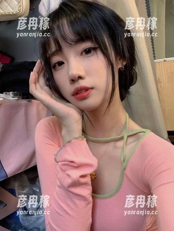 黑料不打烊 倒滴水了,黑料不打烊APP免费好机会!快来收藏不败的吃瓜攻略!