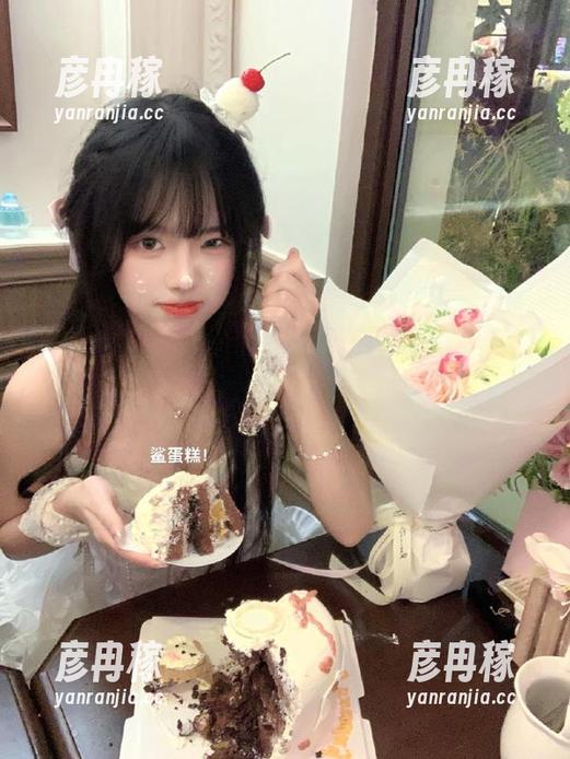 首页黑料吃瓜网站：瓜友们的乐园，我的心脏承受不住了！