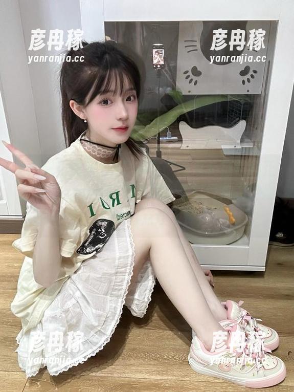 也只有在“万篇长征黑料正能量”app上能看到这么多离经叛道的爆料，真的有点让人惊悚！