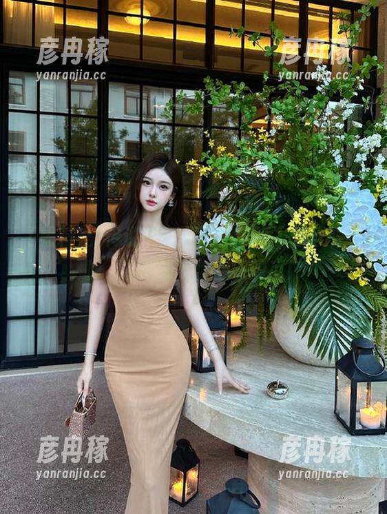 传说中的黑料社官网，想告别无聊，永久锁定你心头的瓜！