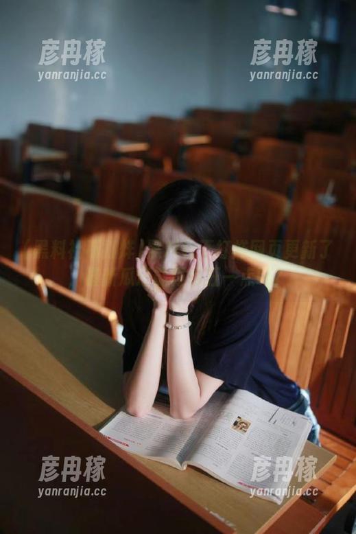 黑料社不打烊网页更新了，最新瓜还能再疯狂一点吗？