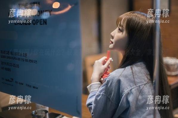 黑料网 你在玩什么?快来下载“黑料网”app大全,掌握奇葩八卦一手信息!