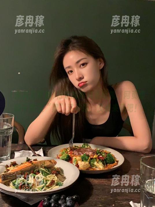 行走的黑料老司机，网页里的干货又“黑”又有趣，快点来看吧！